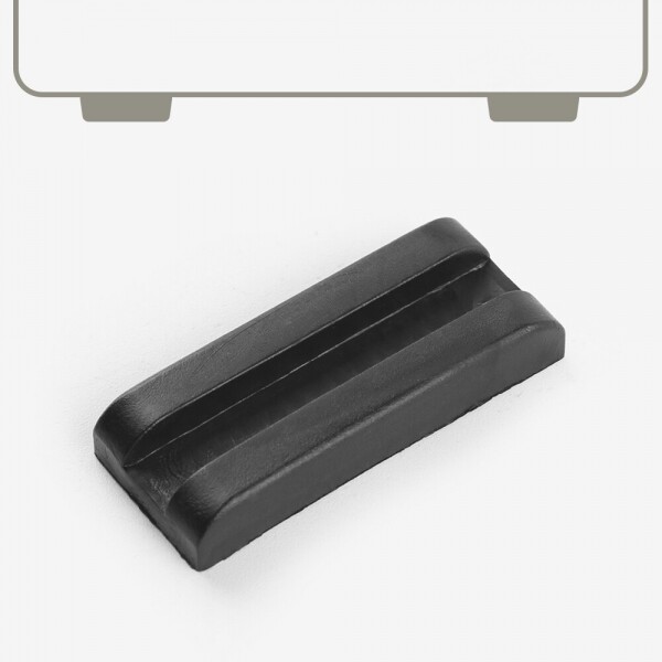 꾸밈닷컴 - 바퀴/가구다리 ▼ > 가구발 > PVC 가구발 블랙 (18x46mm)