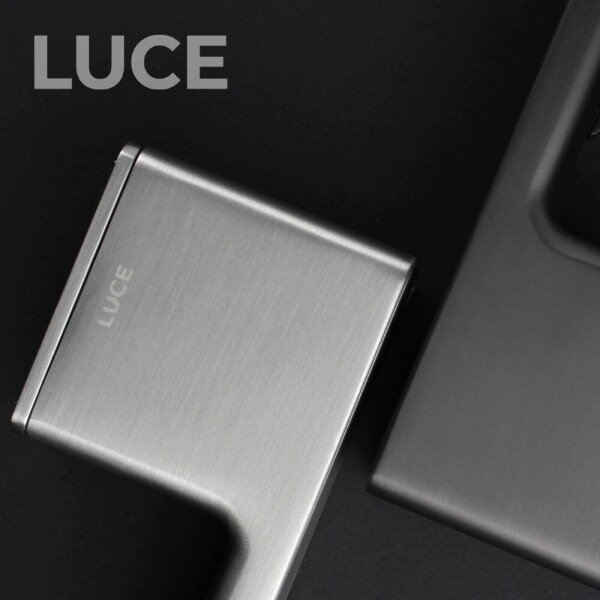 꾸밈닷컴 - 손잡이/도어락 ▼ > 방문손잡이 ▼ > 레버 버튼형 > 루체 방문손잡이 엔트런스 엣지