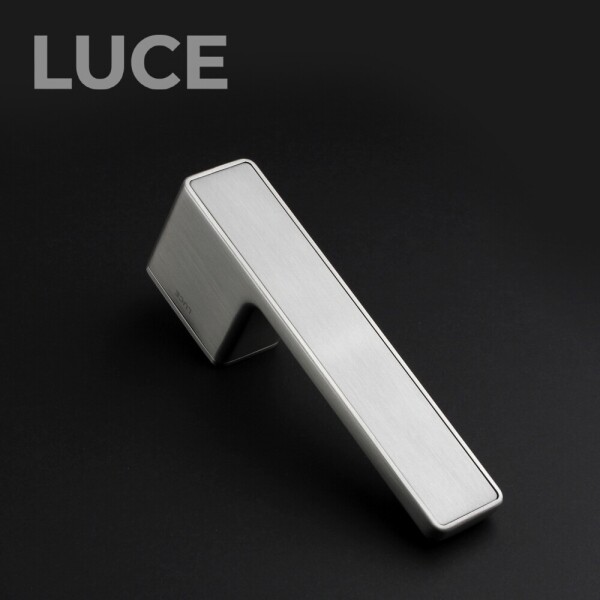 꾸밈닷컴 - 손잡이/도어락 ▼ > 방문손잡이 ▼ > 레버 버튼형 > 루체 방문손잡이 엔트런스 엣지